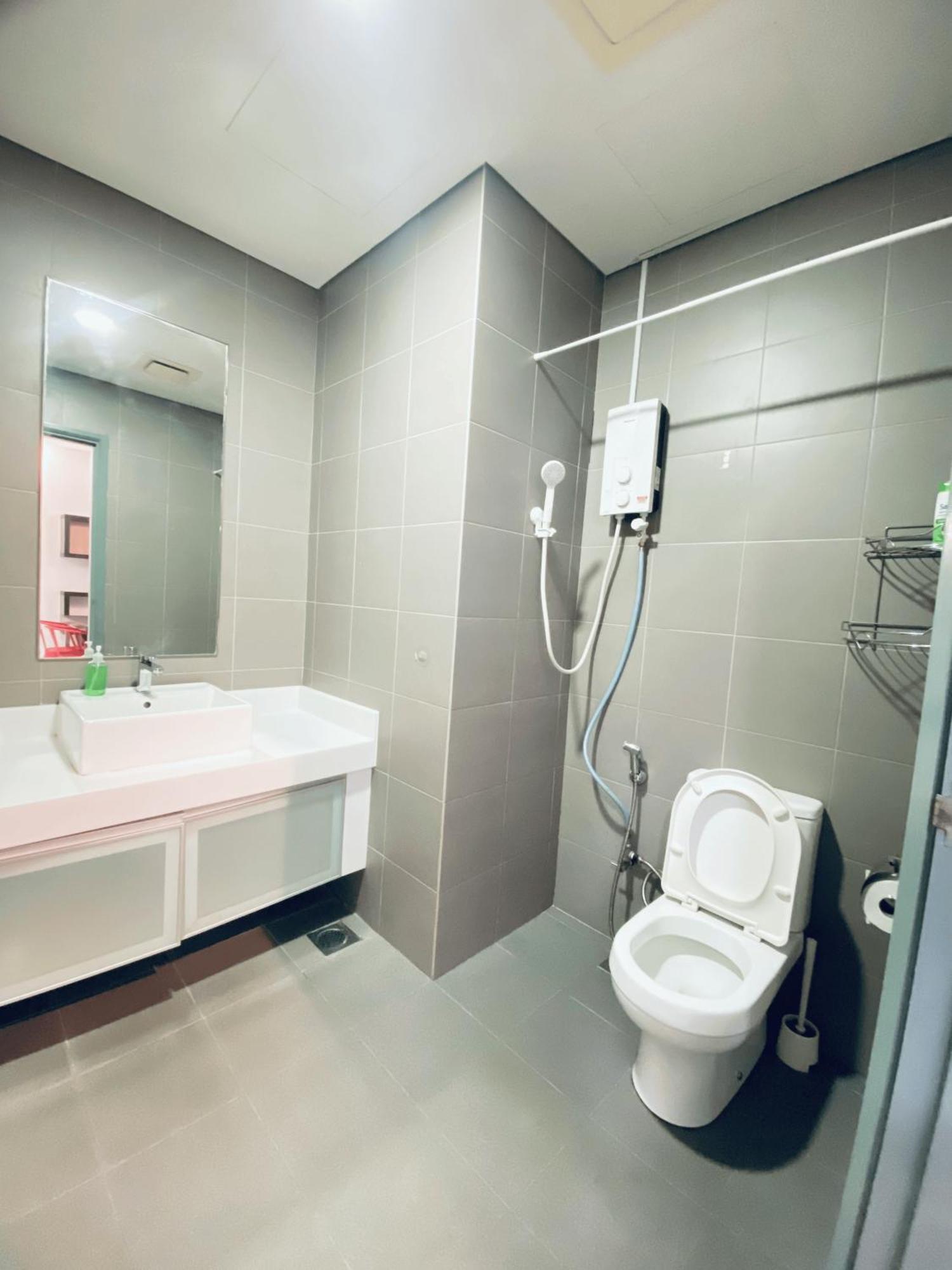 Mercu Summer Suites Klcc By Grihoz Kuala Lumpur Zimmer foto